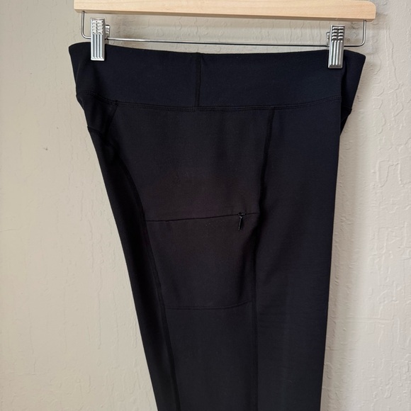 TITLE NINE “Not So Tight” Black Stretch Capri Pants Size XS Yoga Workout Running - Picture 6 of 14
